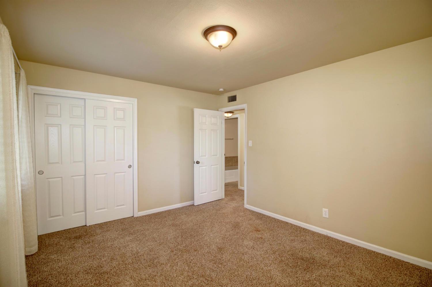 4711 Arden Way, Carmichael, CA 95608 photo 22