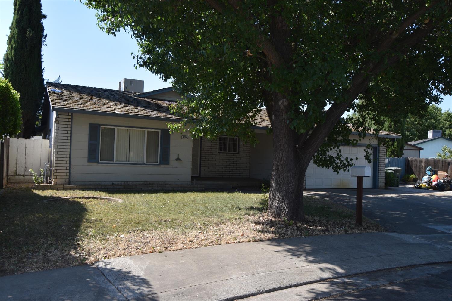 3200 Janet Cir, Modesto, CA 95350 photo 2