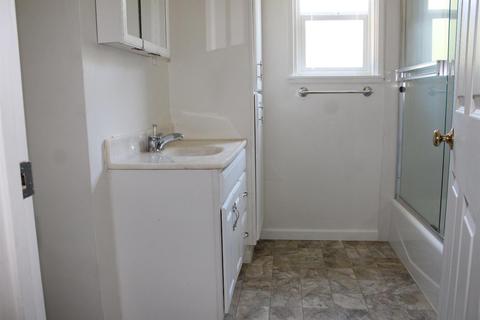 2114 Miller, Modesto, CA 95354 photo 5