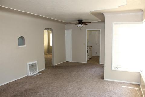 2114 Miller, Modesto, CA 95354 photo 2