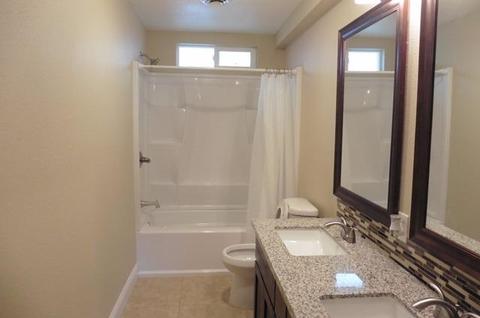 119 W Tokay St, Lodi, CA 95240 photo 4