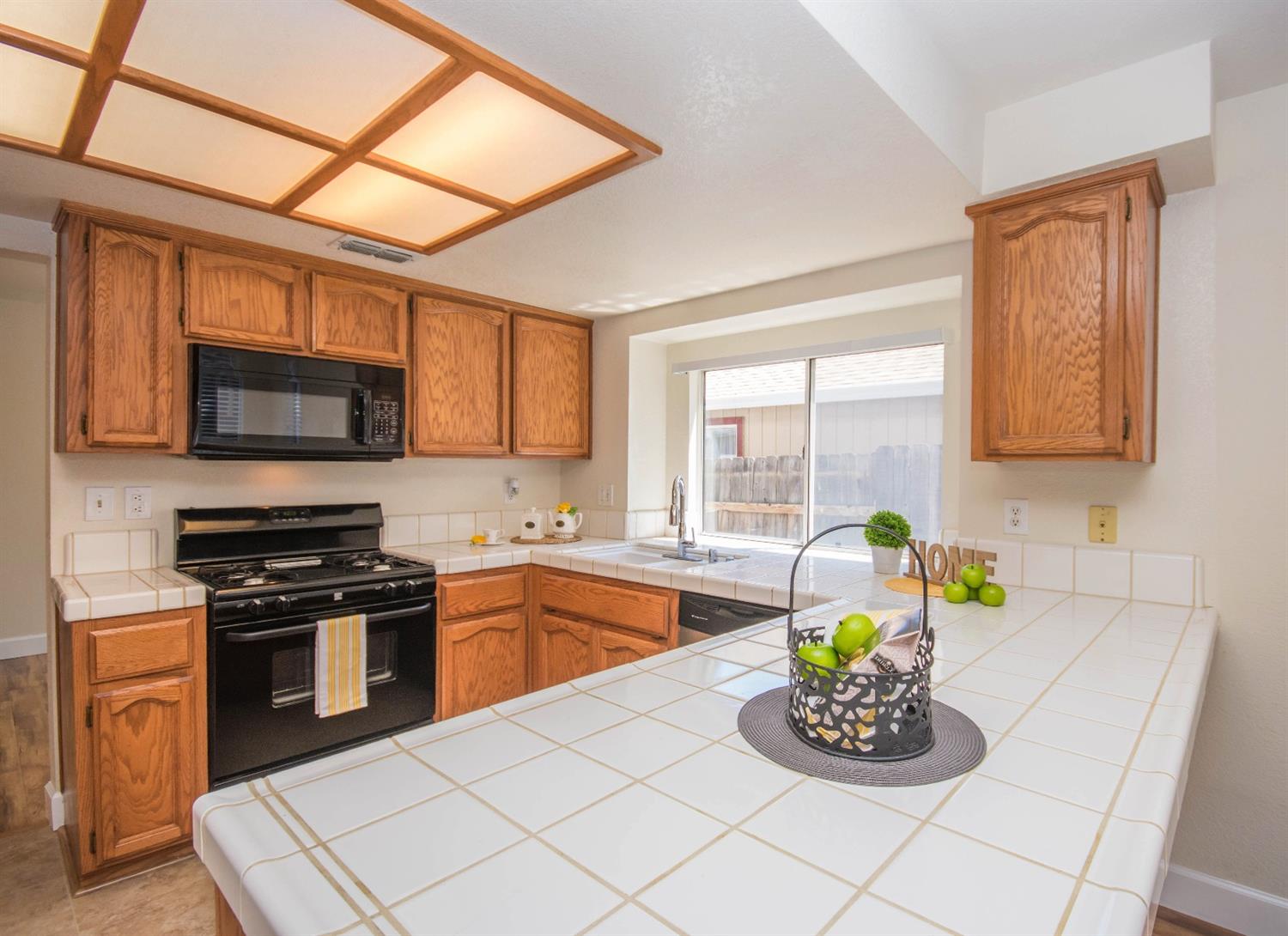 8541 Shadow Crest Cir, Antelope, CA 95843 photo 12