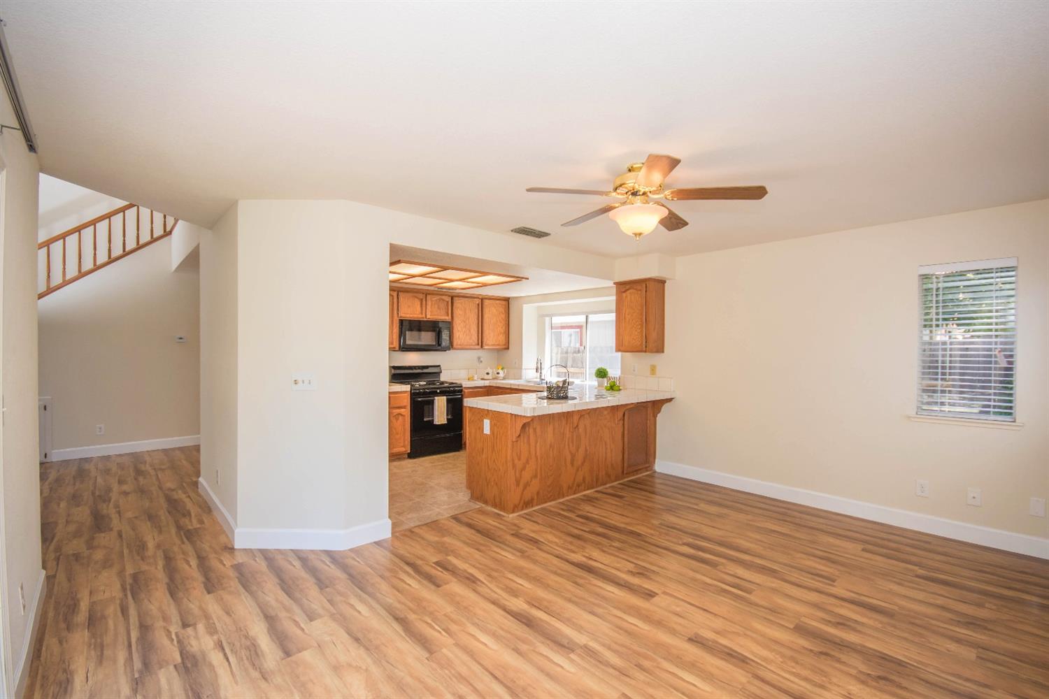 8541 Shadow Crest Cir, Antelope, CA 95843 photo 16
