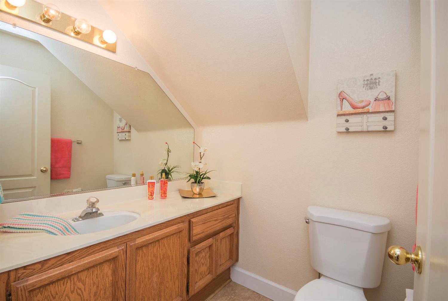 8541 Shadow Crest Cir, Antelope, CA 95843 photo 17
