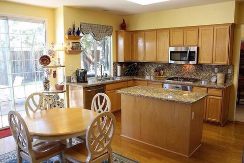2549 Tejon St, Lodi, CA 95242 photo 4