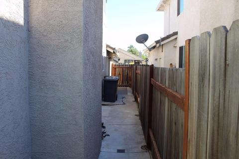 2549 Tejon St, Lodi, CA 95242 photo 25