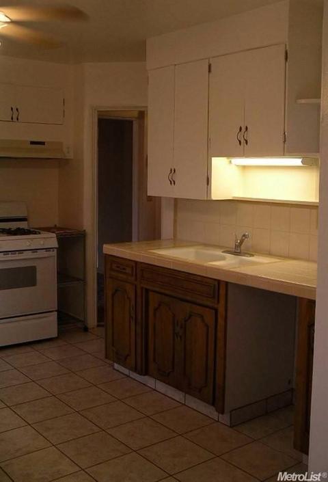 110 Las Palmas Ave, Modesto, CA 95354 photo 3