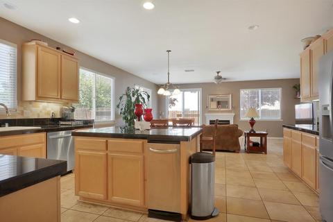 4584 Olivia Ln, Tracy, CA 95377 photo 18