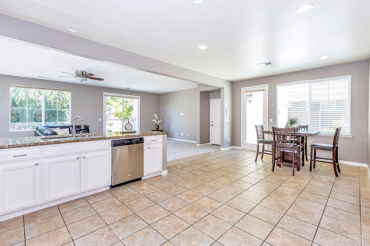 2143 Ranch View Dr, Rocklin, CA 95765 photo 9