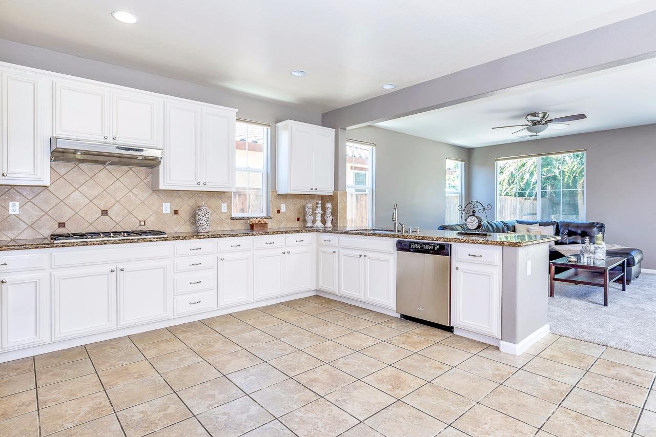2143 Ranch View Dr, Rocklin, CA 95765 photo 7