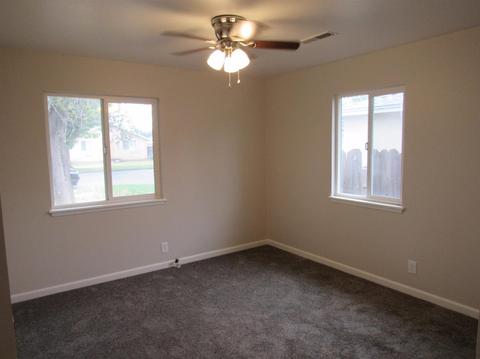 1119 W 2nd St, Merced, CA 95341 photo 14
