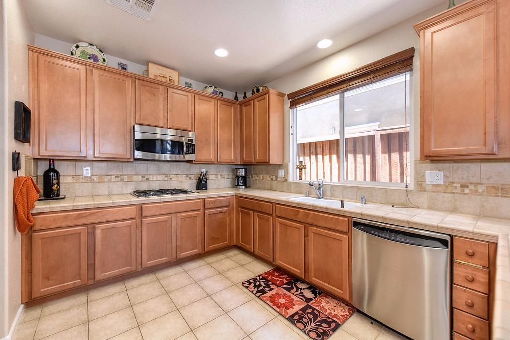 2676 Flintlock Ln, Rocklin, CA 95765 photo 12