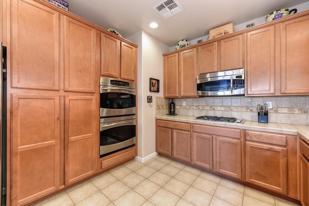 2676 Flintlock Ln, Rocklin, CA 95765 photo 14