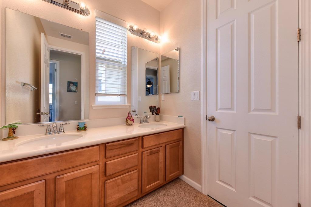 2676 Flintlock Ln, Rocklin, CA 95765 photo 18
