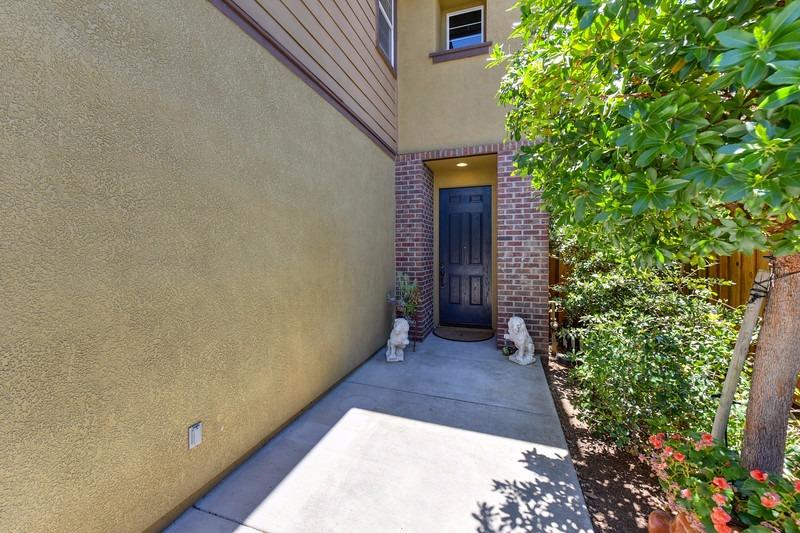 2676 Flintlock Ln, Rocklin, CA 95765 photo 2
