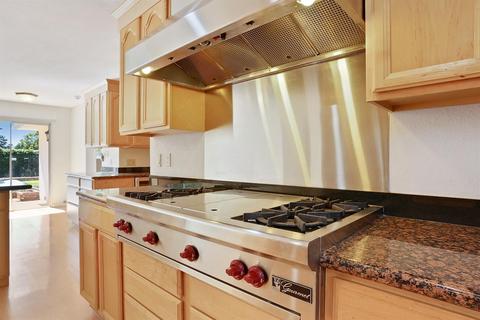 741 S Mills Ave, Lodi, CA 95242 photo 14