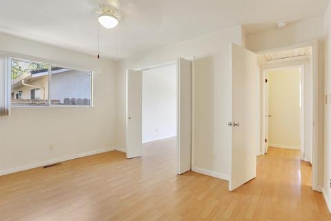 741 S Mills Ave, Lodi, CA 95242 photo 28