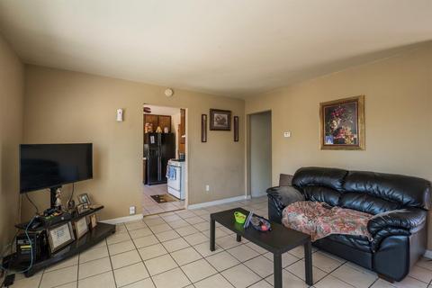1806 W Rumble Rd, Modesto, CA 95350 photo 6