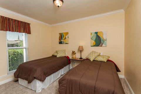 665 Fullerton Dr, Turlock, CA 95382 photo 25