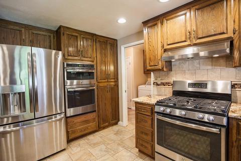 665 Fullerton Dr, Turlock, CA 95382 photo 12