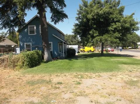 1096 L St, Lathrop, CA 95330 photo 3