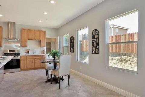 719 Morales Ct, Modesto, CA 95351 photo 17