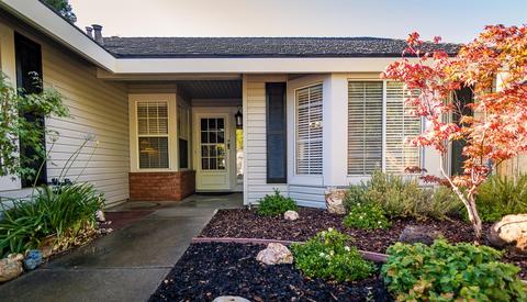 114 Winterstein Dr, Folsom, CA 95630 photo 2