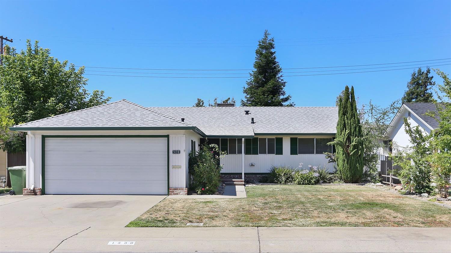 1439 Vista Dr, Lodi, CA 95242 photo 1