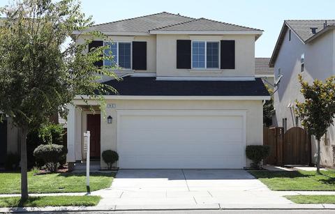 1437 Hearthsong Dr, Manteca, CA 95337 photo 1