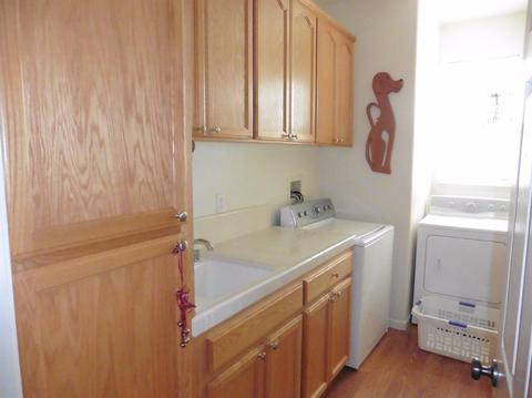 1055 Brook View Ln, Manteca, CA 95337 photo 9
