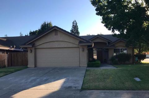 902 Bridle Path, Galt, CA 95632 photo 1