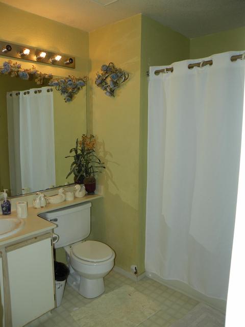 1301 Cribari Dr, Modesto, CA 95358 photo 8
