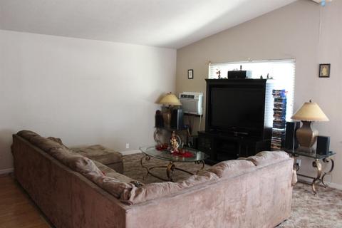 128 Barozzi Ave, Modesto, CA 95351 photo 9