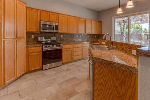 2873 Clover Hill Ct, Tracy, CA 95377 photo 12