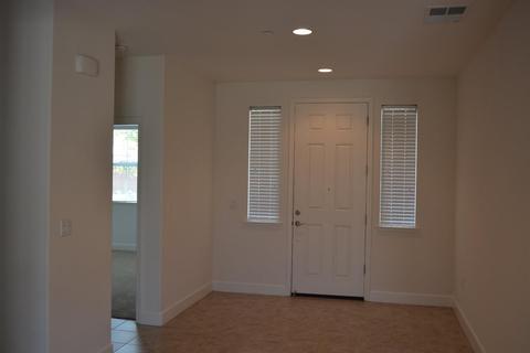 1745 Gary Owens St, Manteca, CA 95337 photo 3