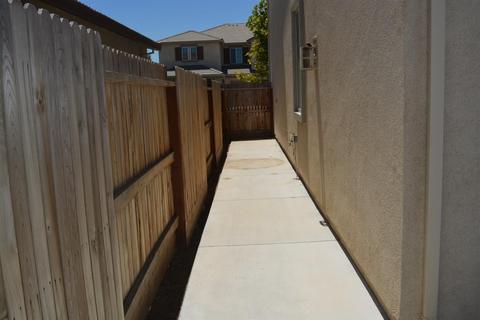 1745 Gary Owens St, Manteca, CA 95337 photo 26