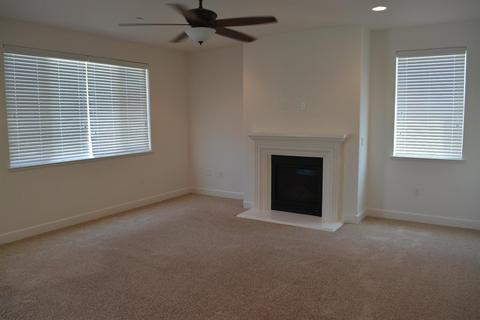 1745 Gary Owens St, Manteca, CA 95337 photo 6