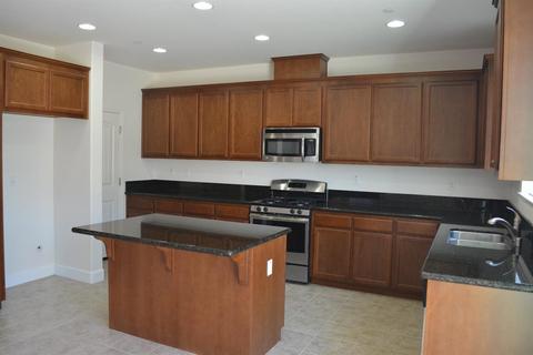 1745 Gary Owens St, Manteca, CA 95337 photo 5