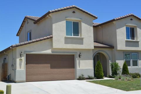1745 Gary Owens St, Manteca, CA 95337 photo 2