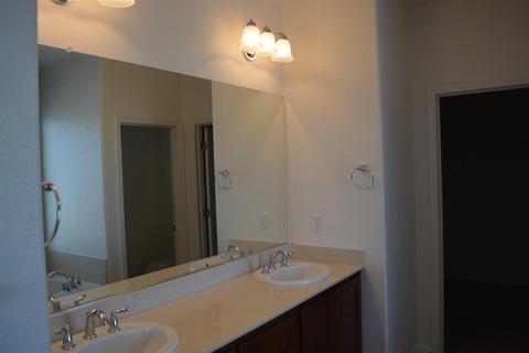 1745 Gary Owens St, Manteca, CA 95337 photo 21