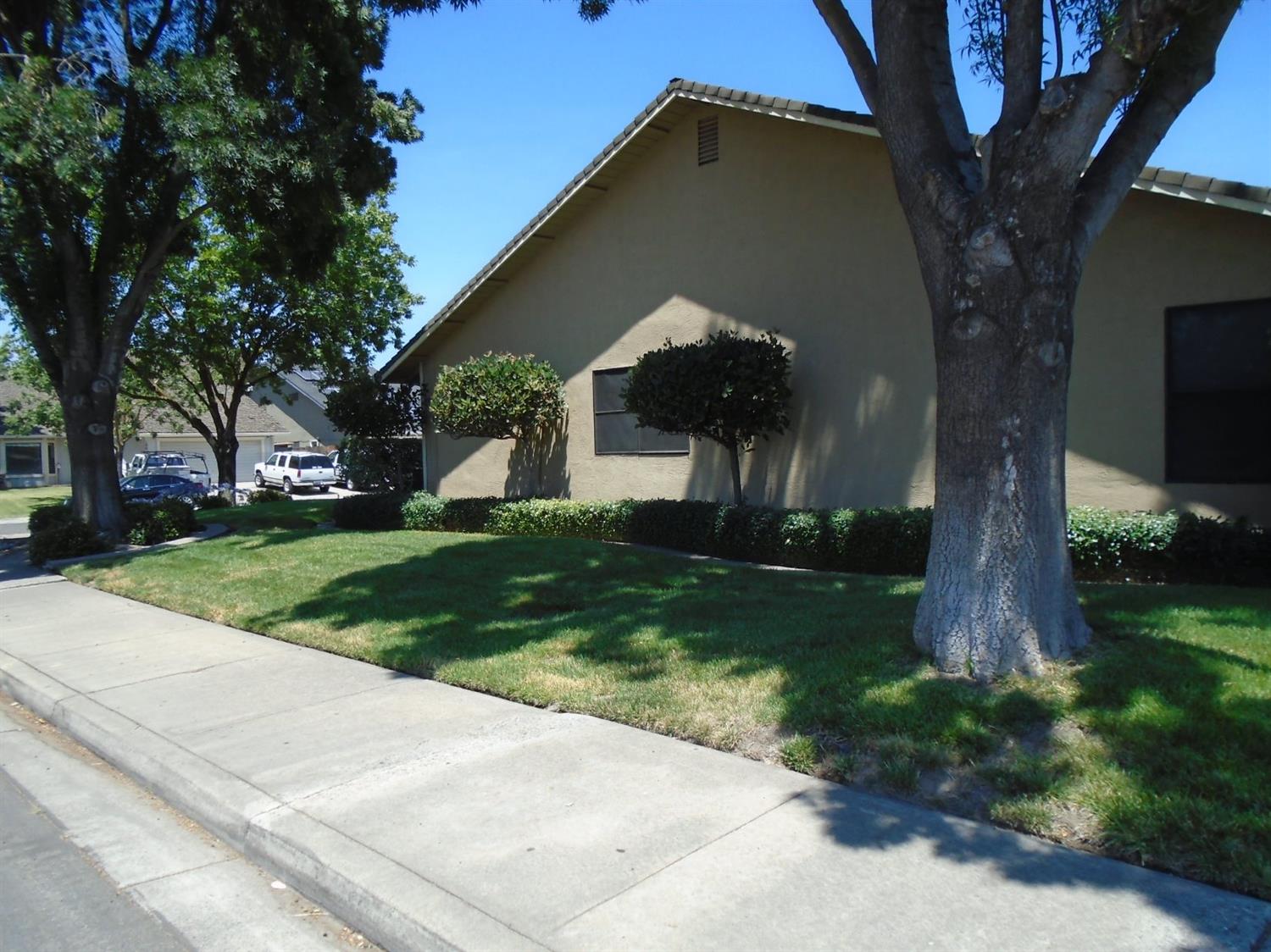 1900 Dampy Ct, Modesto, CA 95355 photo 5