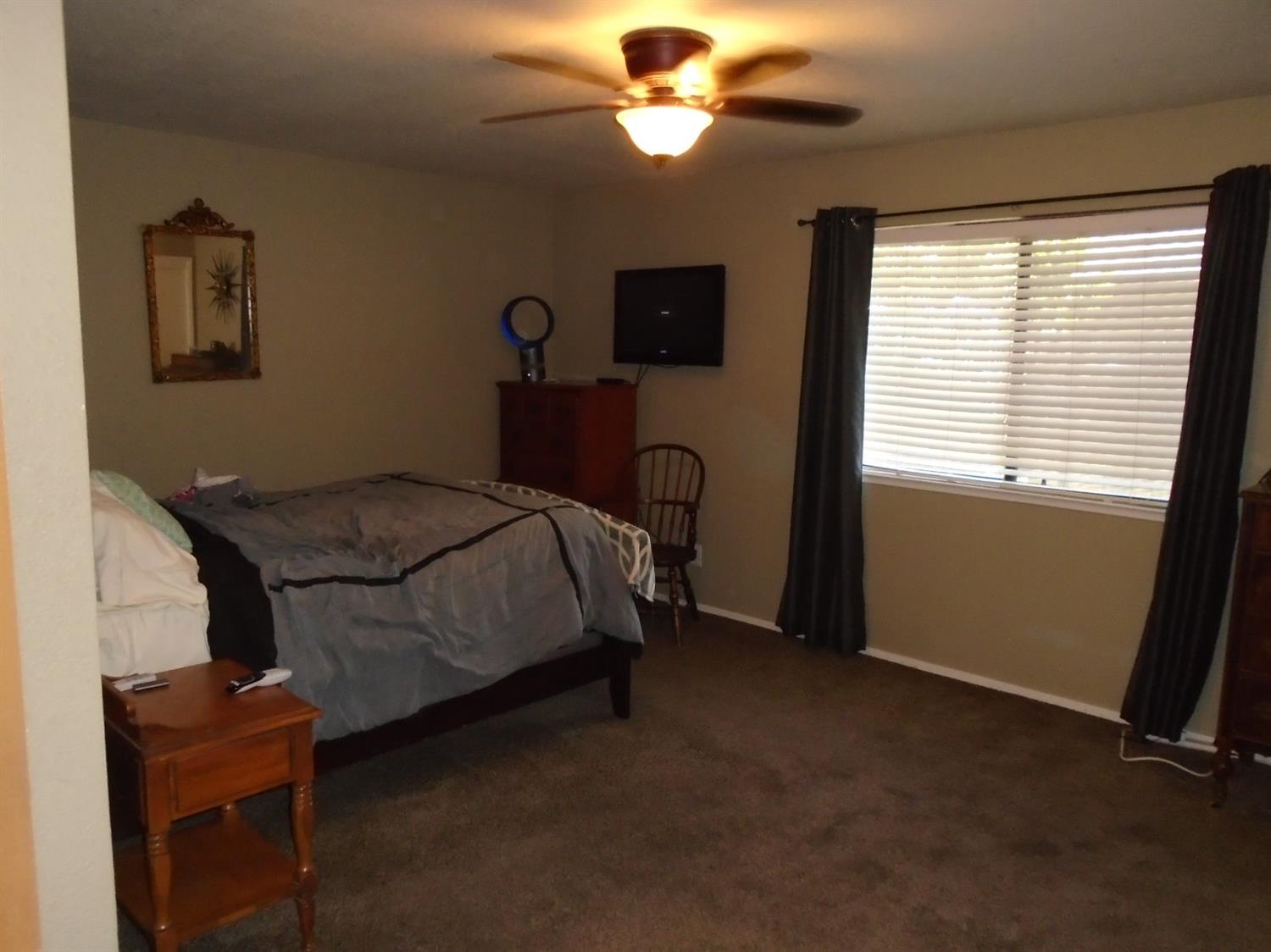 1900 Dampy Ct, Modesto, CA 95355 photo 15