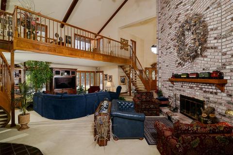 1549 Kingsford Dr, Carmichael, CA 95608 photo 3