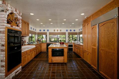 1549 Kingsford Dr, Carmichael, CA 95608 photo 9