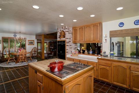 1549 Kingsford Dr, Carmichael, CA 95608 photo 10