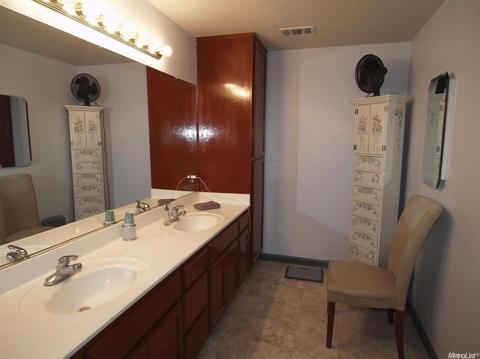 674 Simeon Ct, Ripon, CA 95366 photo 24
