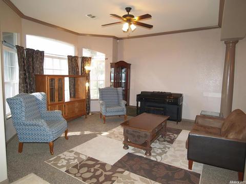 674 Simeon Ct, Ripon, CA 95366 photo 4