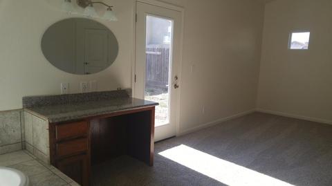 1281 Marapole Ln, Newman, CA 95360 photo 8
