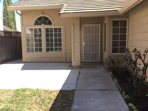 809 Park Hurst Way, Modesto, CA 95358 photo 1