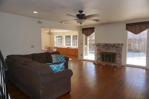 1604 Walnut Crest Way, Modesto, CA 95355 photo 2